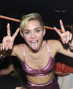 Miley+Cyrus+Official+Album+Release+Party+Bangerz+Mi5bsfRAHDCl
