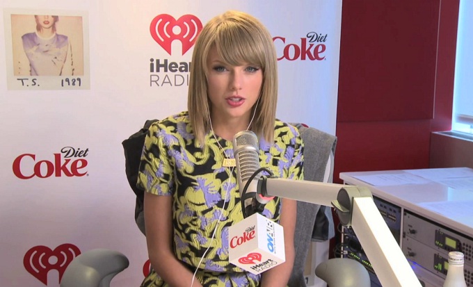 taylor swift radio Sobre Harry Styles? Taylor Swift diz que música “Style” fala por si mesma