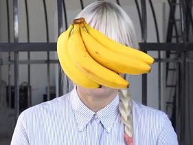 sia-banana2.jpg