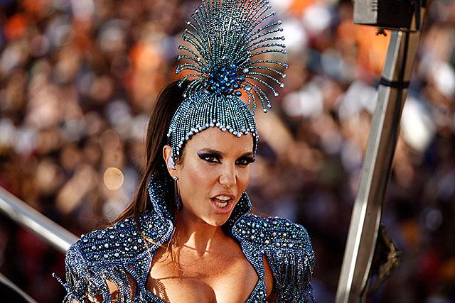 Carnaval De Salvador Ivete Sangalo De Despede Do Bloco Coruja No