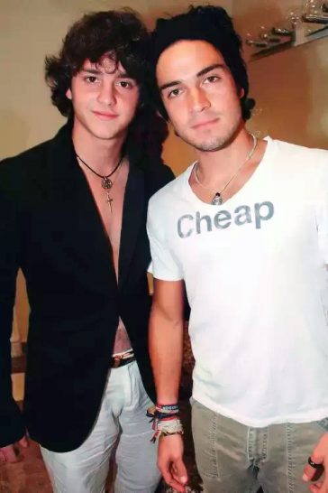 Treta RBD Alfonso Herrera Mandou Shade Para Christopher Von Uckermann