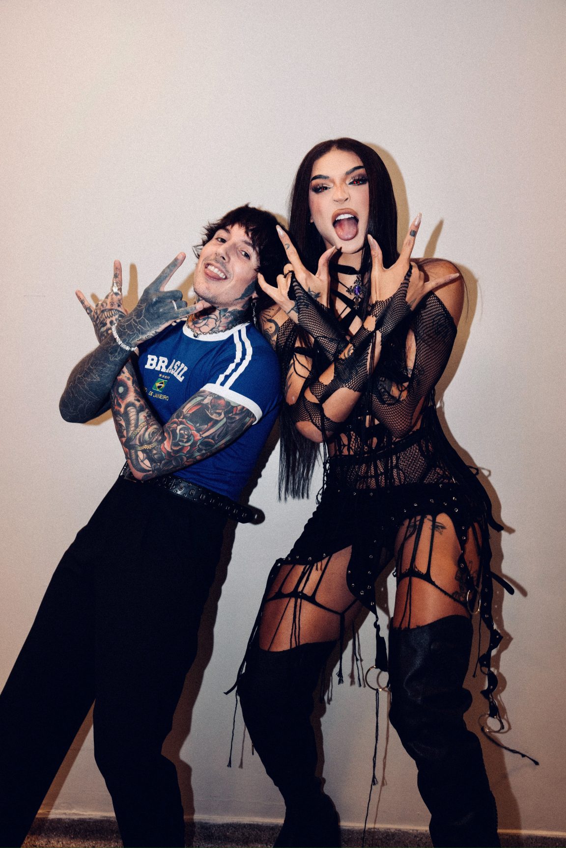 Pabllo Vittar faz participação surpresa no show do Bring Me the Horizon