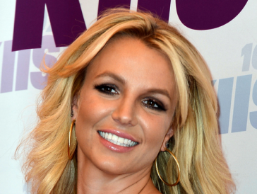 Britney Spears rebate boatos sobre intervenção psiquiátrica chega