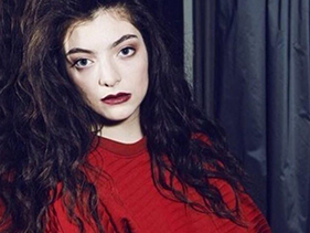 Lorde lança single que integra trilha sonora de Jogos vorazes: A esperança