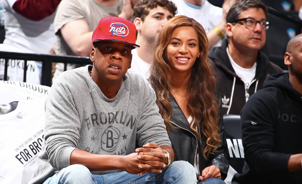 Fotos: Beyoncé e Jay Z assistem a jogo de basquete em NY - 03/11 