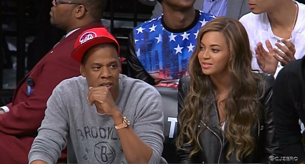 Fotos: Beyoncé e Jay Z assistem a jogo de basquete em NY - 03/11 