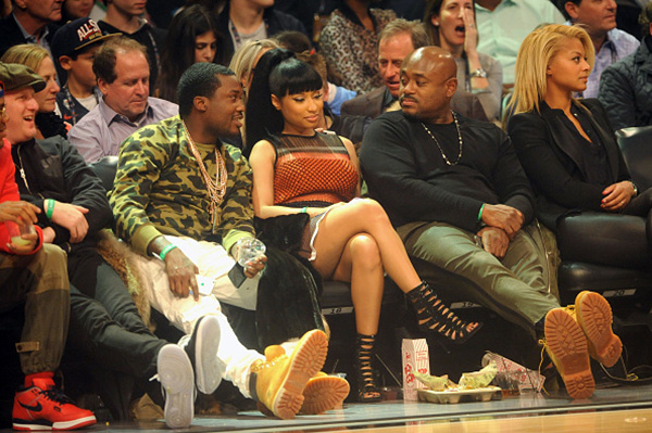 Nicki Minaj e Rihanna assistem a jogo de basquete em Nova York - POPline