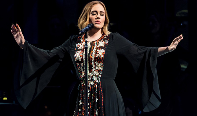 Adele-Glastonburry