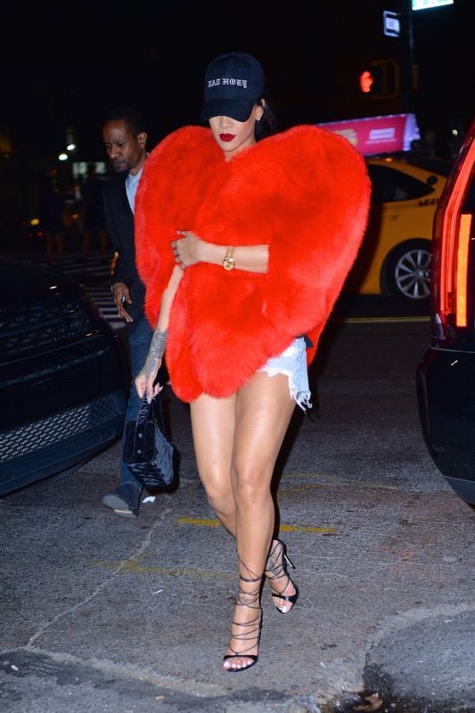 Rihanna-wearing-heart-fur