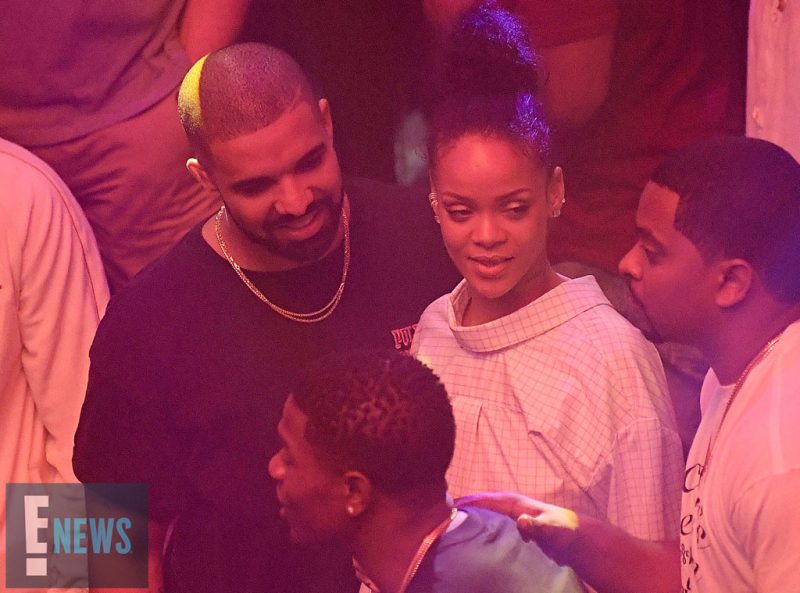 rs_1024x759-160831085943-1024.Drake-Rihanna-Miami-PDA-Exclusive-J1R-083116