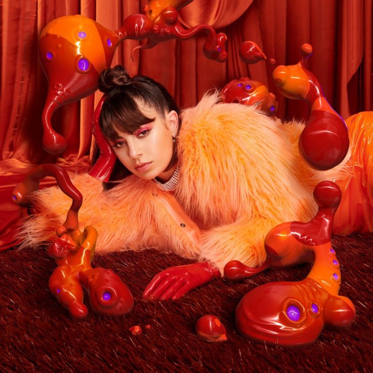 Charli Xcx Divulga Capa Título E Data De Lançamento De Música Nova