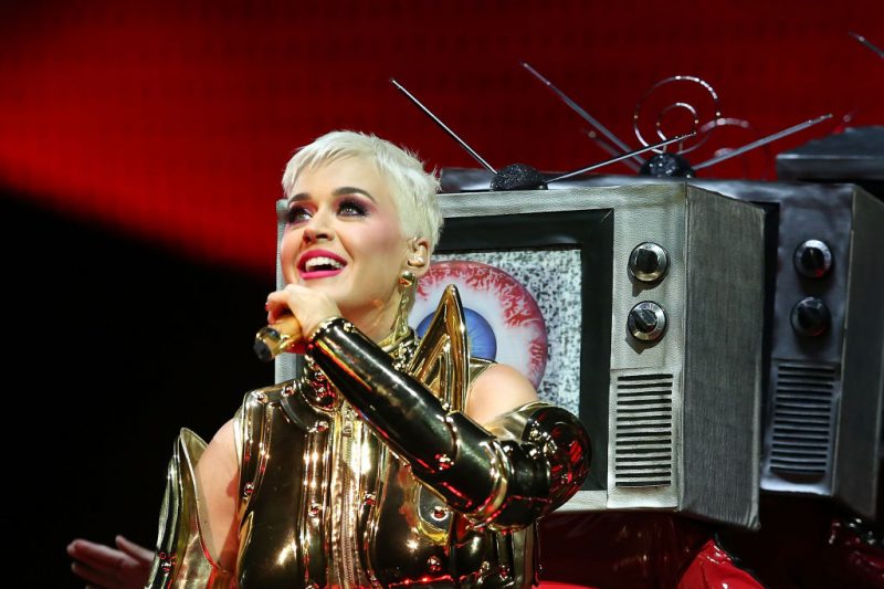 Fusión Restricción Alargar Katy Perry deve usar gravações da “Witness Tour” para um documentário  profundo sobre sua vida - POPline