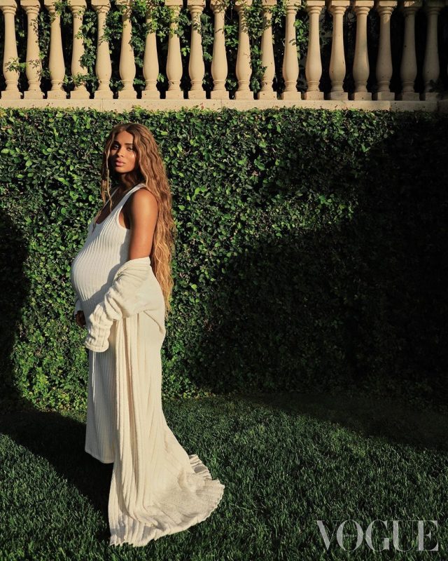 Ciara grávida para a revista Vogue do Reino Unido