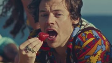 Harry Styles: "Watermelon Sugar" escala parada britânica
