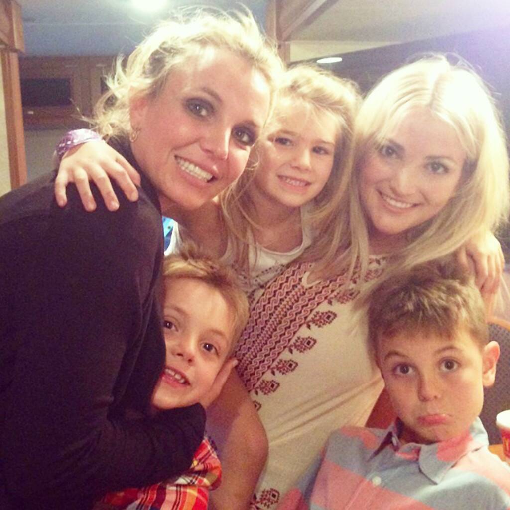 #FreeBritney: família de Britney Spears arma plano para acabar com tutela, diz revista