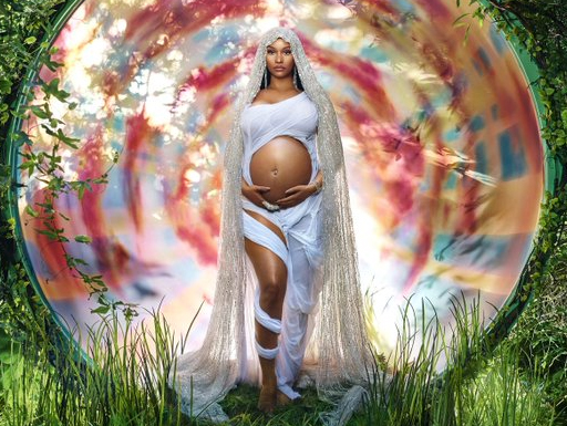 Grávida, Nicki Minaj posta inspirada em Virgem Maria