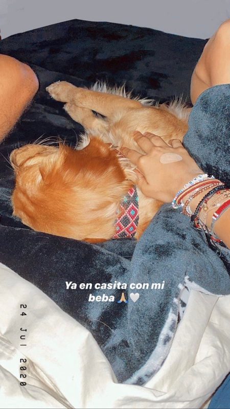 Sabina Hidalgo com seu cadela