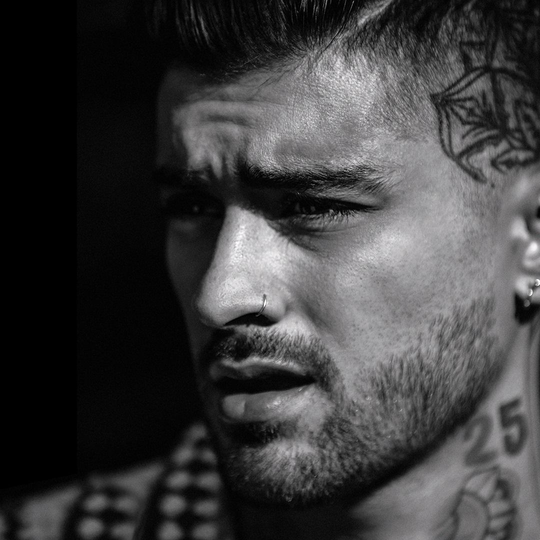 “better” Zayn Anuncia Novo Single E Aparece Sem Camisa Em Prévia Do Clipe Popline 