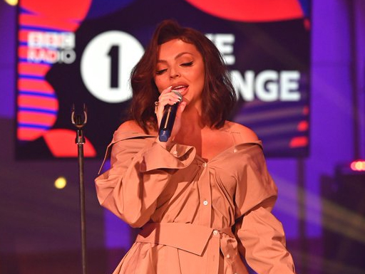 Little Mix: Jesy Nelson sofre ataque de pânico durante performance