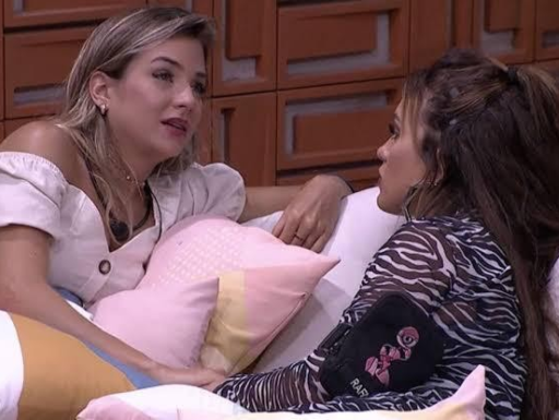 Rafa Kalimann critica a cantora Gabi Martins por se encontrar com ela quando já estava com sintomas de Covid-19! Foto: Gshow