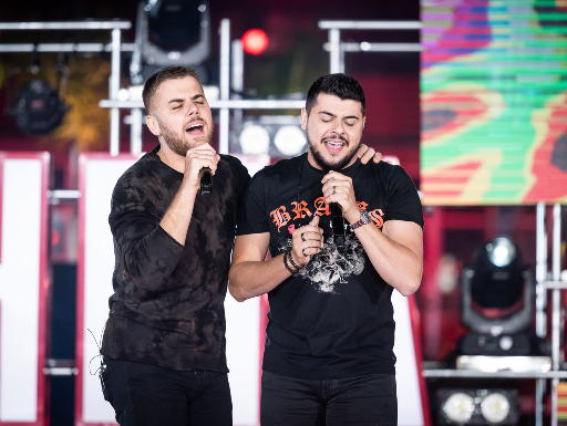 Após "sucesso" da foto com sunga, Zé Neto e Cristiano lançam clipe de "Alô Ambev". Foto: Divulgação