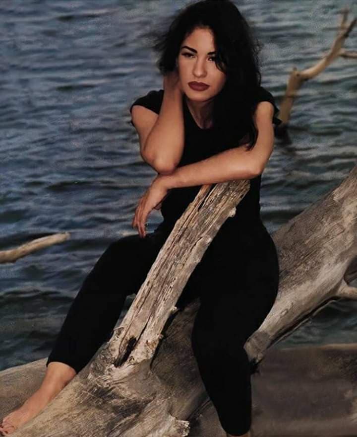 Selena Quintanilla: Conheça a história da cantora que será tema de nova série da Netflix. Foto: Divulgação