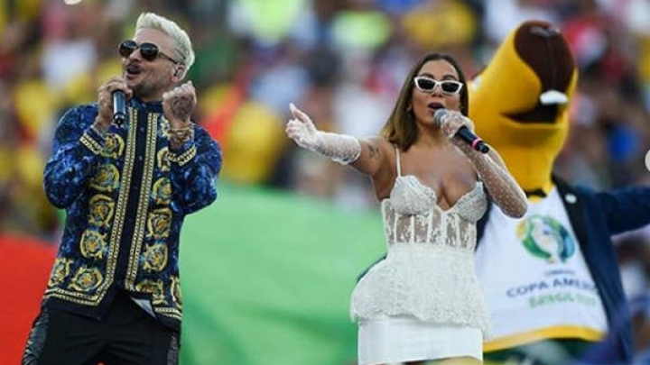 Pedro Capó e Anitta no final da Copa América 2019. Foto: Divulgação