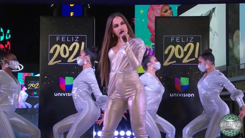 Anitta representa o Brasil cantando no réveillon da Times Square e tem forte repercussão! – POPline