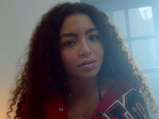 Now United: Any Gabrielly posta cover de "drivers license"