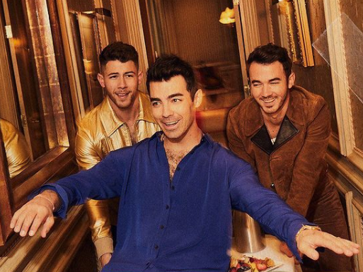 Jonas Brothers lançam música no álbum do Nick