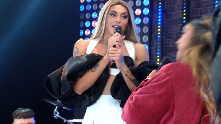 Pabllo Vittar Está Noiva