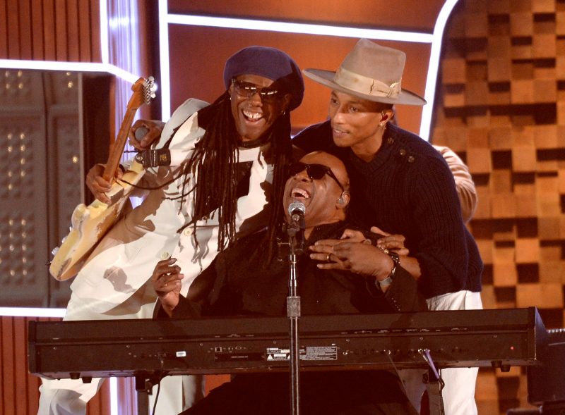 Nile Rodgers é reeleito presidente do Hall da Fama dos compositores