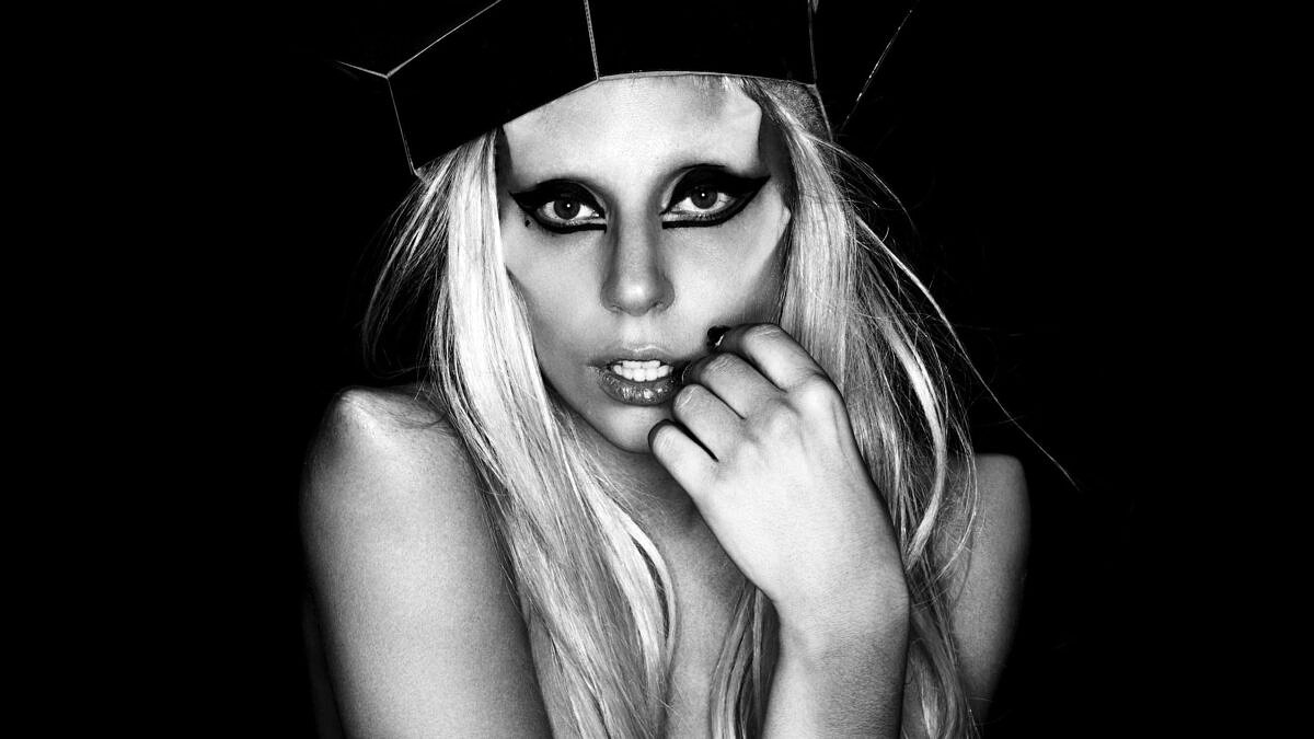 Lady Gaga Celebra Os 10 Anos Do Born This Way Com Nova Versão Do álbum Popline