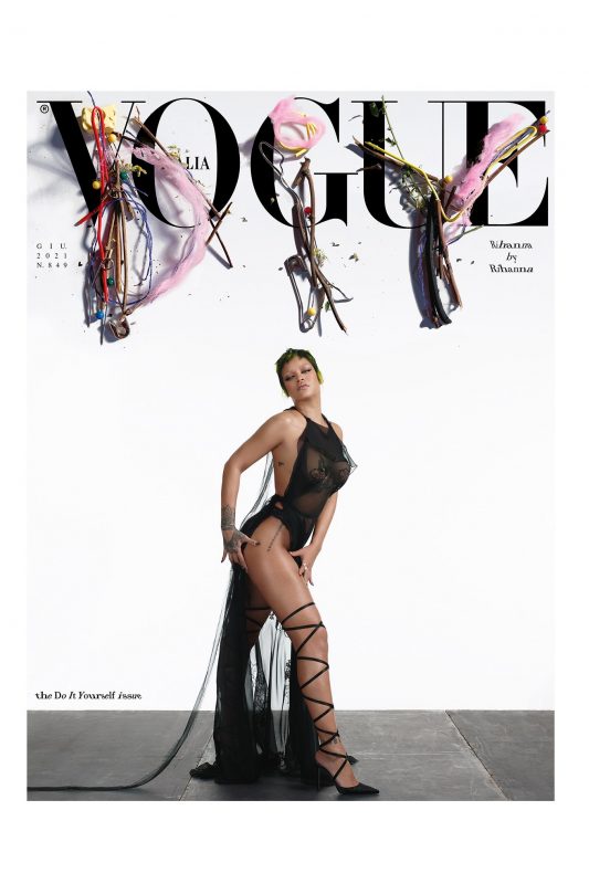 Rihanna cria sua própria capa para Vogue Itália