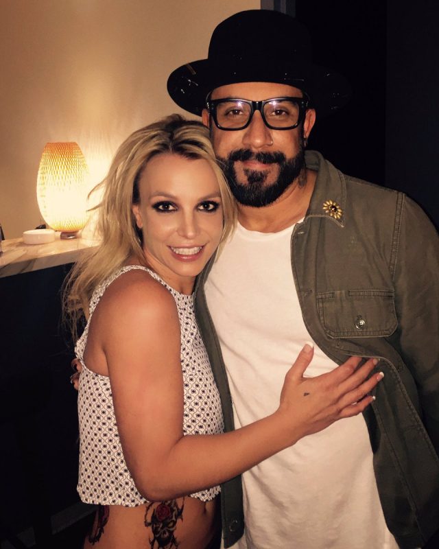 Membro do Backstreet Boys relata encontro com Britney Spears