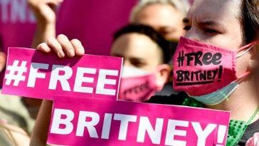 Britney Spears marca criadores do #FreeBritney em foto
