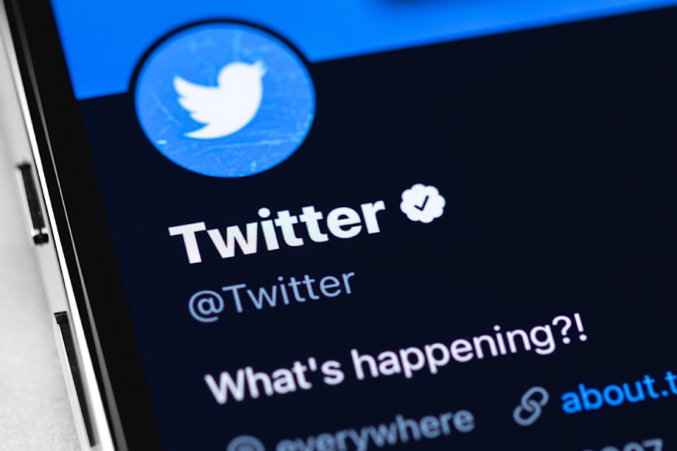 Twitter pausa programa que solicita verificação de perfis