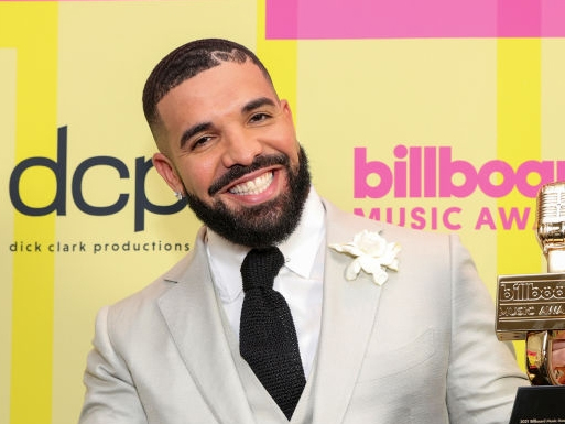 Billboard Hot 100: 9 músicas do Top 10 são de Drake