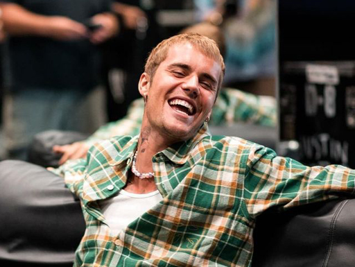Justin Bieber quer normalizar o uso de maconha