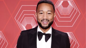 John Legend assina com Universal Music e lança single