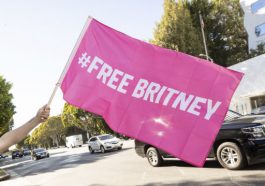 Ninguém pode sair do tribunal até fim de audiência com Britney Spears