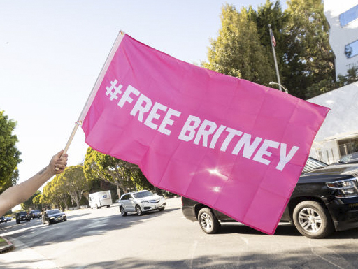 Ninguém pode sair do tribunal até fim de audiência com Britney Spears