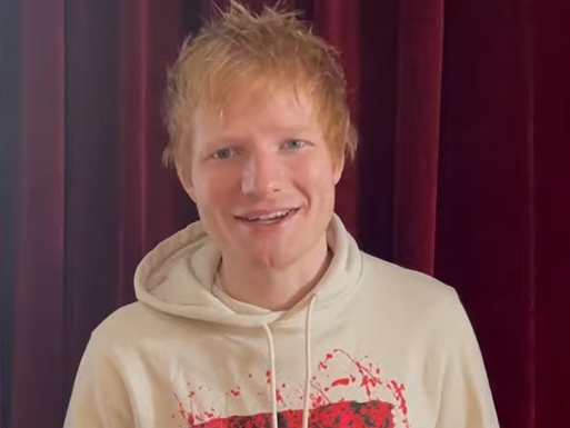 Ed Sheeran estreia "=" em 1º lugar no Reino Unido
