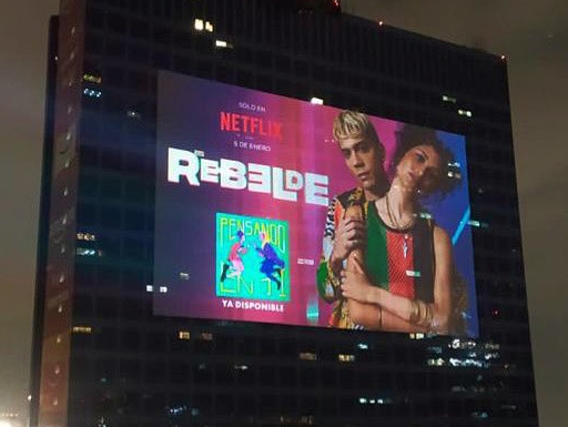 Rebelde: Netflix divulga música no World Trade Center do México