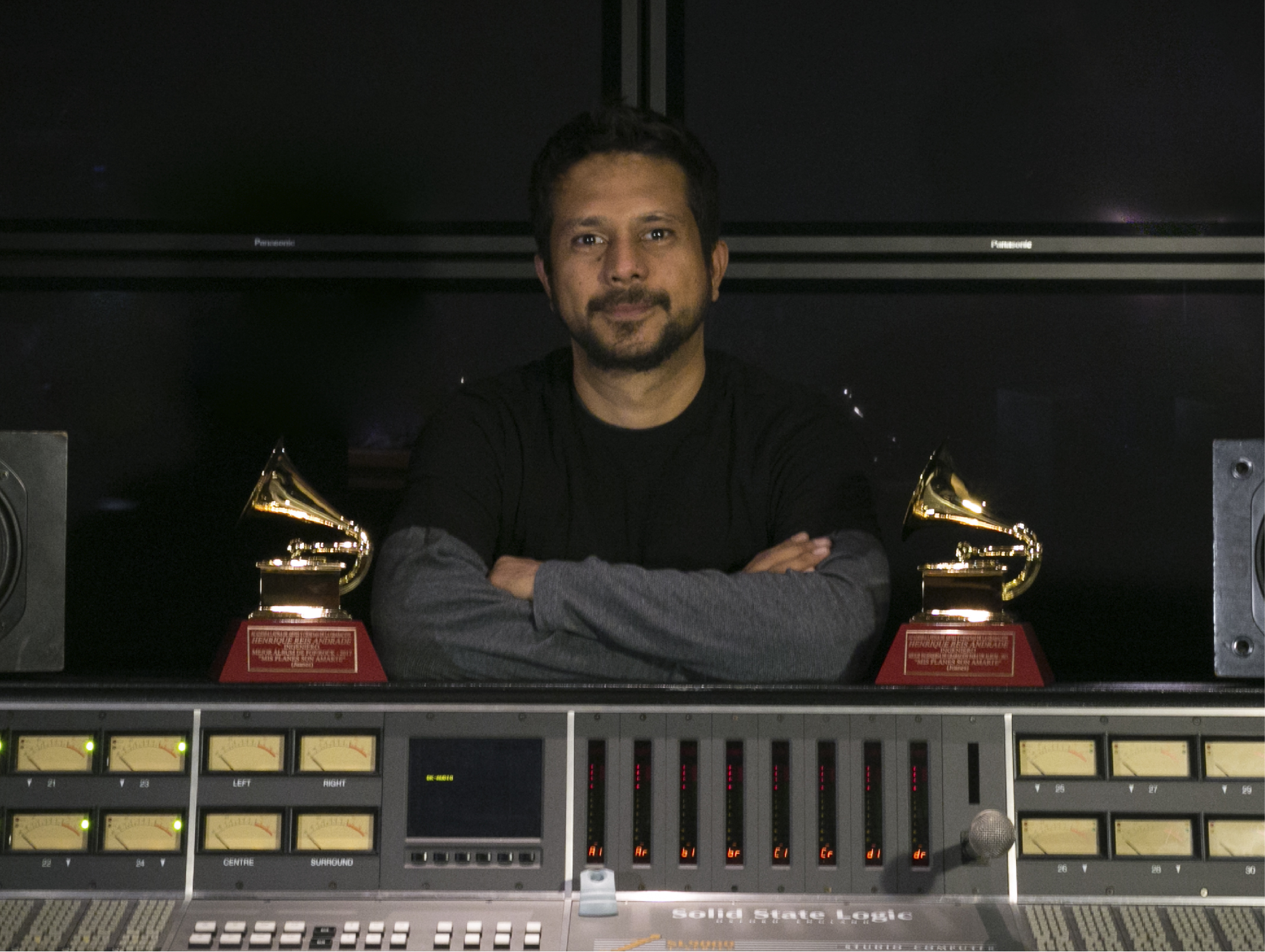 Com discos internacionais de renome e dois Grammys Latinos no currículo, Henrique Andrade se dedica a fazer parcerias no Brasil