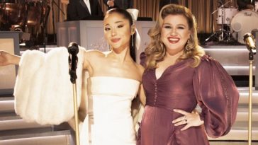 Kelly Clarkson e Ariana Grande cantam dueto ao vivo pela primeira vez em especial