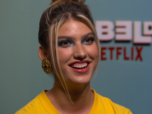 Rebelde Netflix: Giovanna Grigio ficou "uma semana sem mover o pescoço" de tensão