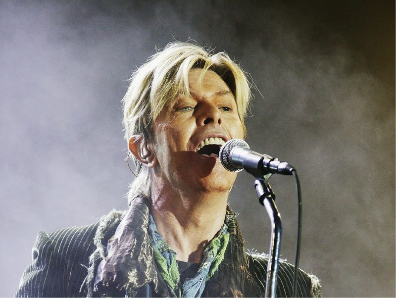 Warner Chappell adquire catálogo musical de David Bowie