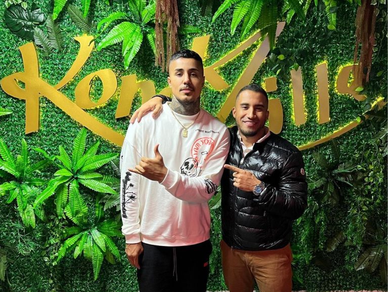 Mc Livinho Assina Contrato Com A Kondzilla Popline 1257