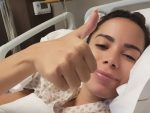 Anitta atualiza fãs após cirurgia para tratar endometriose